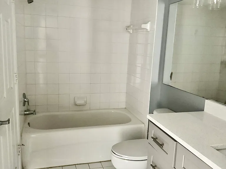 1670 N 42nd Cir #105 — Photo 5