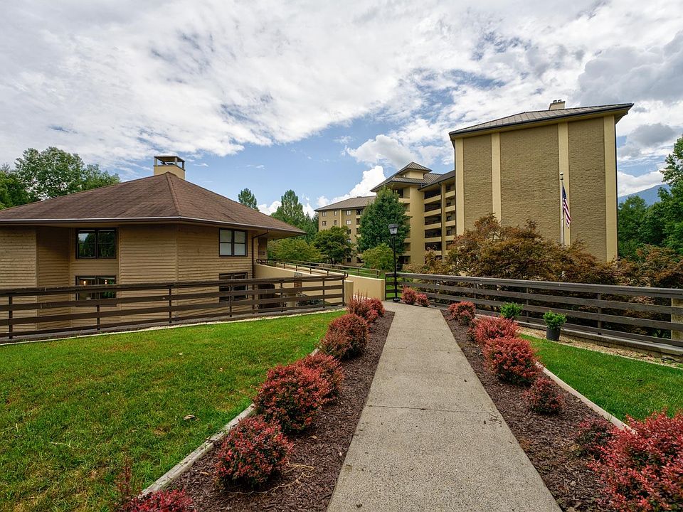 1st image of 1704 Hidden Hills Rd APT 207