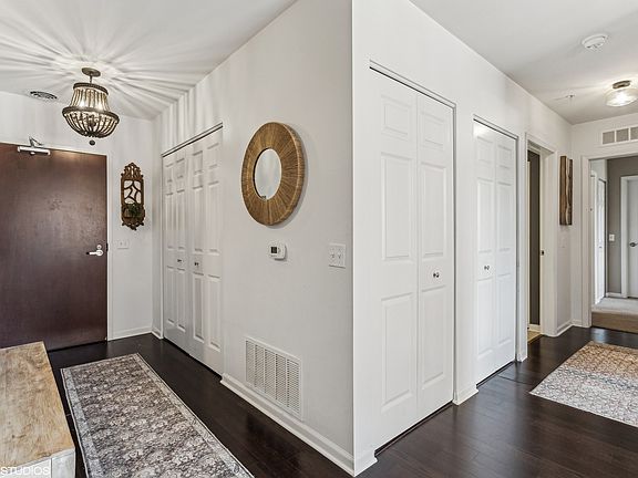 3rd image of 300 Village Cir Unit 202
