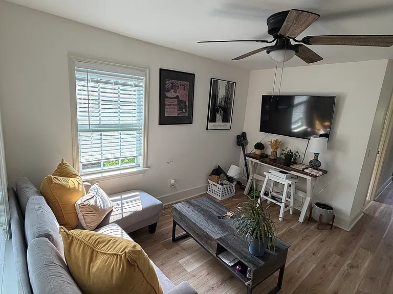 2034 Beech Ave — Photo 3