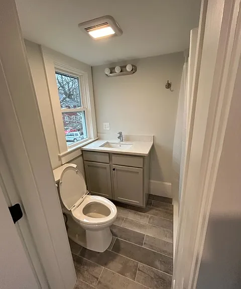 73 Essex St #2 — Photo 6