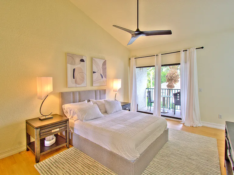 60 Emerald Woods Dr #B7 — Photo 9