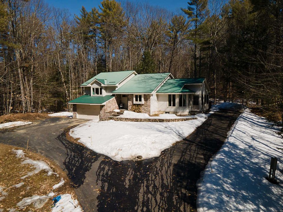 1st image of 10 Rolling Hill Dr