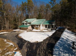 10 Rolling Hill Dr, Naples, ME 04055
