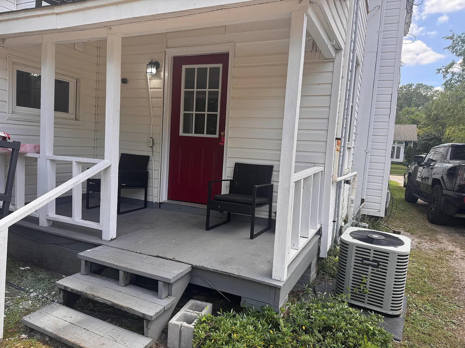3 bed, 950 sqft, $1,800 — Photo 2