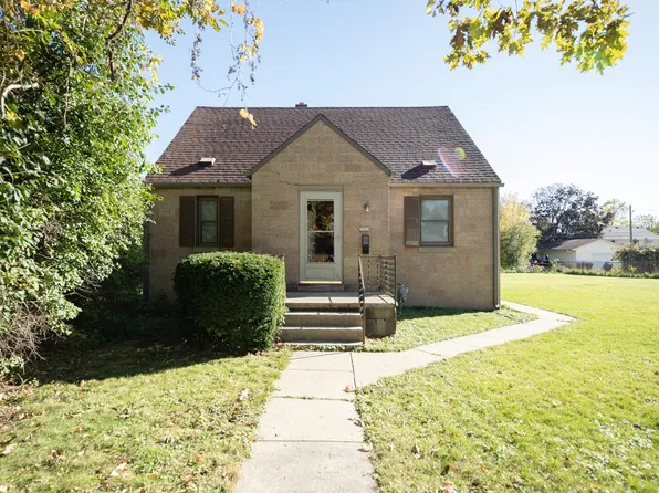 3828 S 40th STREET, Greenfield, WI 53221