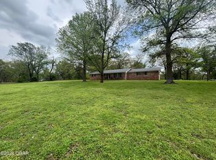 25636 Fir Rd, Joplin, MO 64801