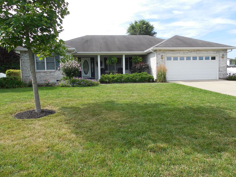 1st image of 613 Willow Dr