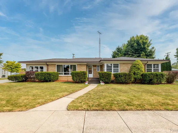 2025 Union St, Port Huron, MI 48060