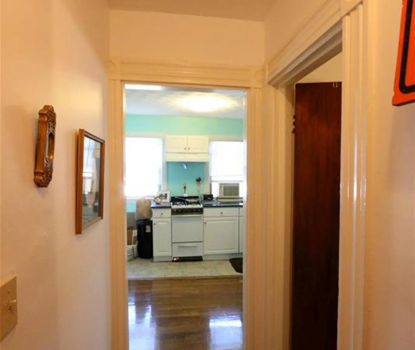 Studio, $2,200 — Photo 2