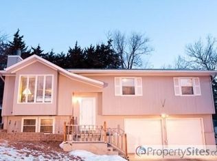 2800 Arbor Dr, Manhattan, KS 66503