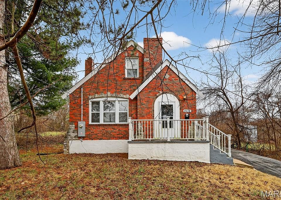 1st image of 2432 Mary Ave