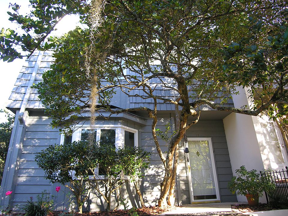 1st image of 133 Oak Street #Number 14