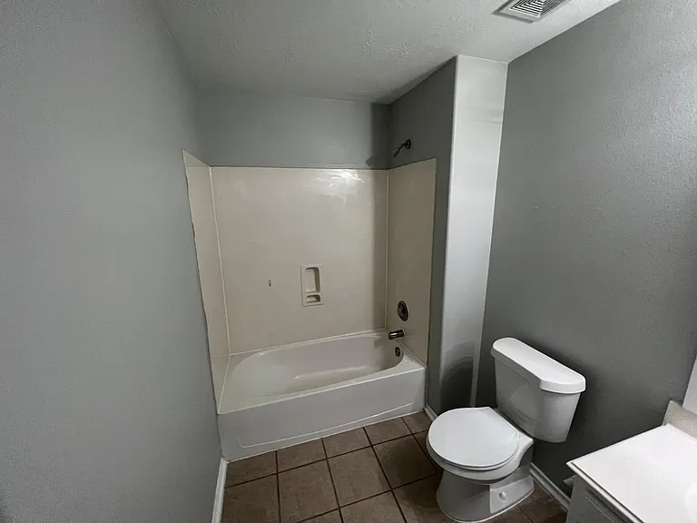 19451 Nasworthy Dr — Photo 23