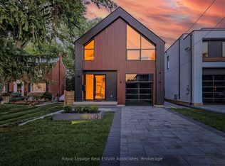 700 Montbeck Cres, Mississauga, ON L5G 1P3