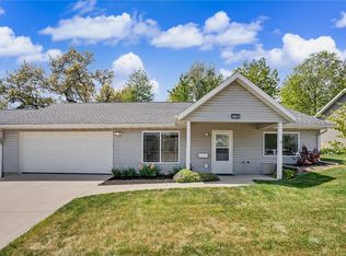 2758 O Ave NW Unit B, Cedar Rapids, IA 52405