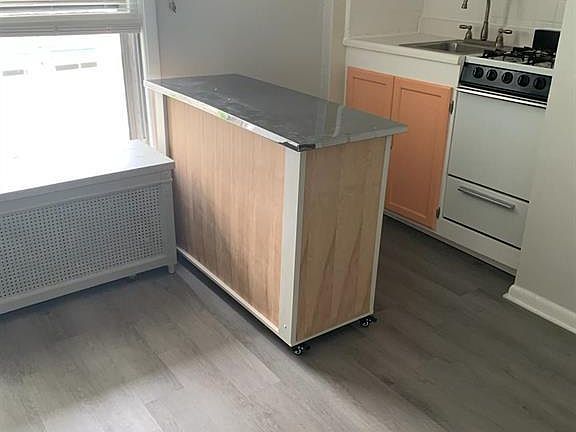 2nd image of 76 S Adelaide Ave APT 7