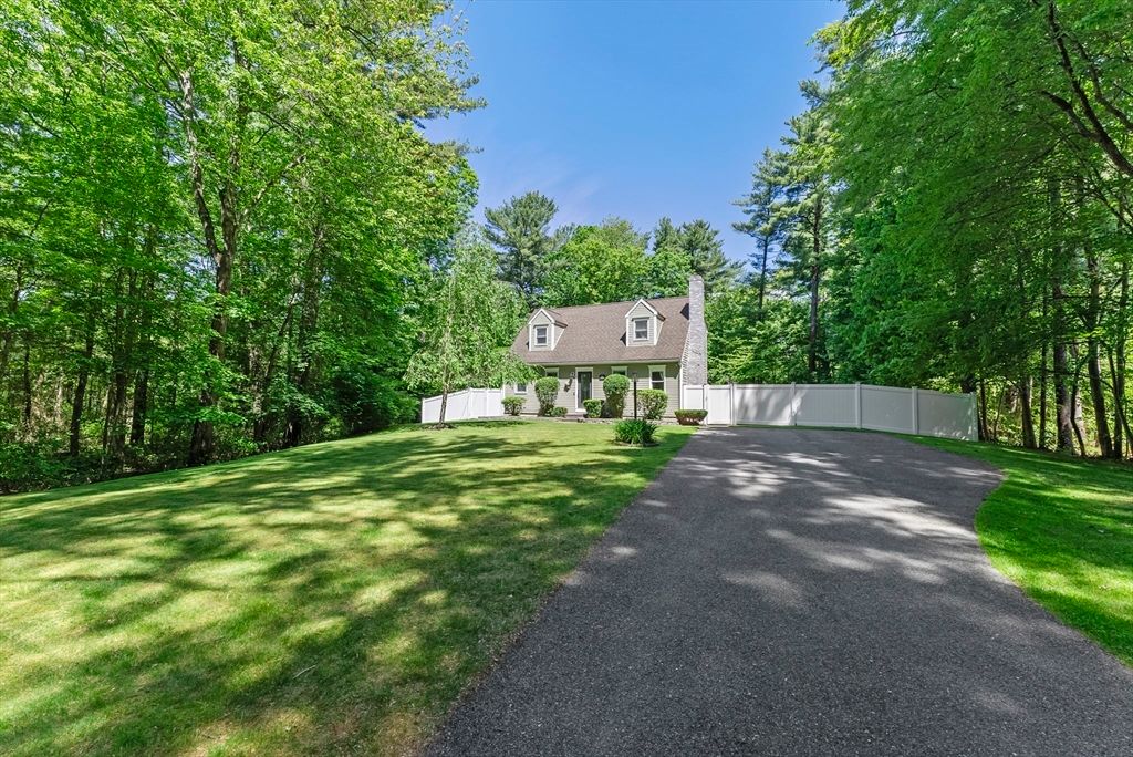 132 Pine St, East Bridgewater, MA - View 2