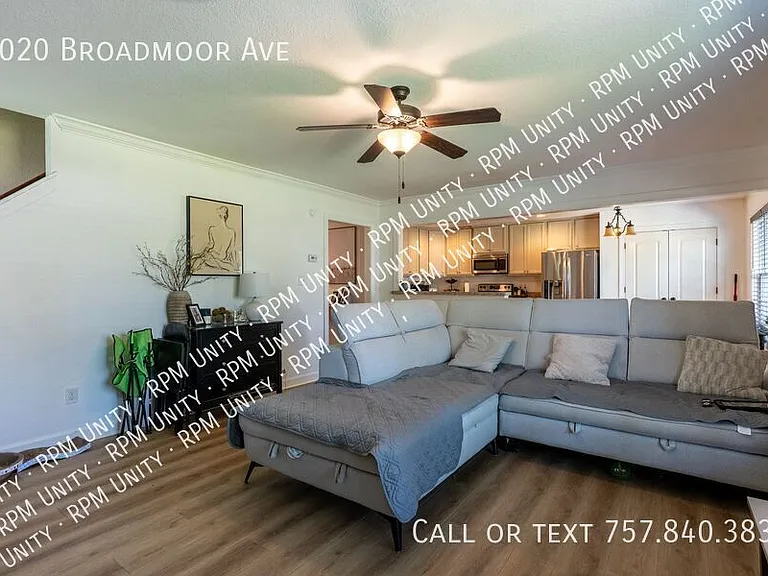 2020 Broadmoor Ave — Photo 1