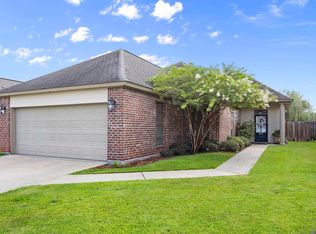 8967 Lake Mist Dr, Baton Rouge, LA 70810