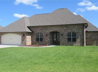 1278 E Eagles Nest Dr, Lake Charles, LA 70611
