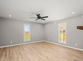 6081 Lakeview Rd, Springfield, TN 37172