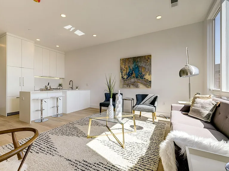 1424 Belmont St NW #6 — Photo 4