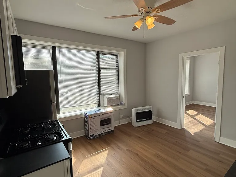 4383 N Elston Ave #5N — Photo 4