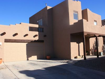 6420 Paseo Del Sol, Santa Fe, NM, 87507