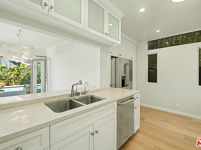 1021 Westmount Dr #102 — Photo 11