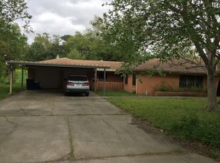 3220 Canal Ave, Groves, TX 77619