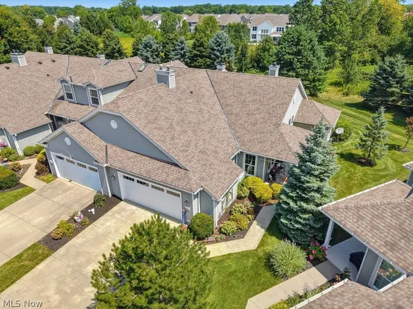 568 Hyannis Port Cir, Avon Lake, OH 44012