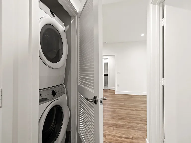 In-Suite Washer & Dryer
