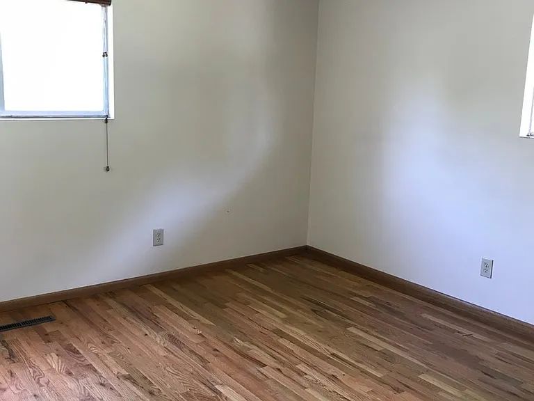 3824 W Greenbrier Dr — Photo 14