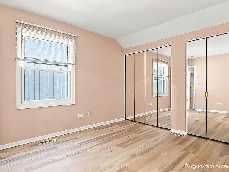 246 Shadowbend Dr — Photo 17