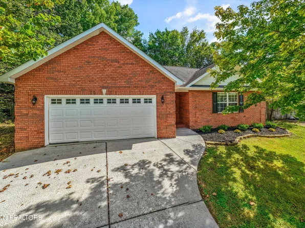 2306 Sunnywood Ln, Knoxville, TN 37912