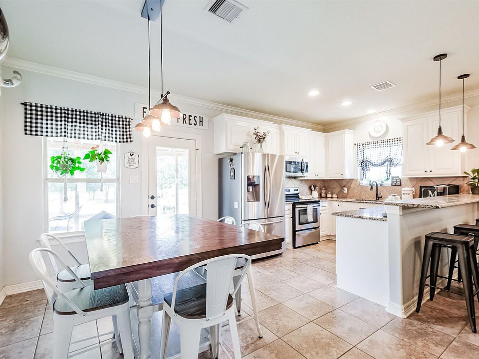 1st image of 5947 Mockingbird Ln