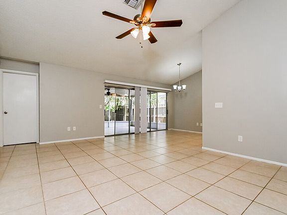 4th image of 13656 Laraway Dr