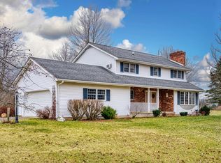 1809 Kane Rd S, Stockbridge, MI 49285