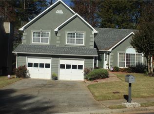 2975 Shady Woods Cir, Lawrenceville, GA 30044