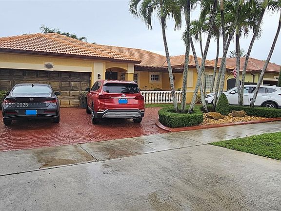 2nd image of 16569 NW 91st Ct
