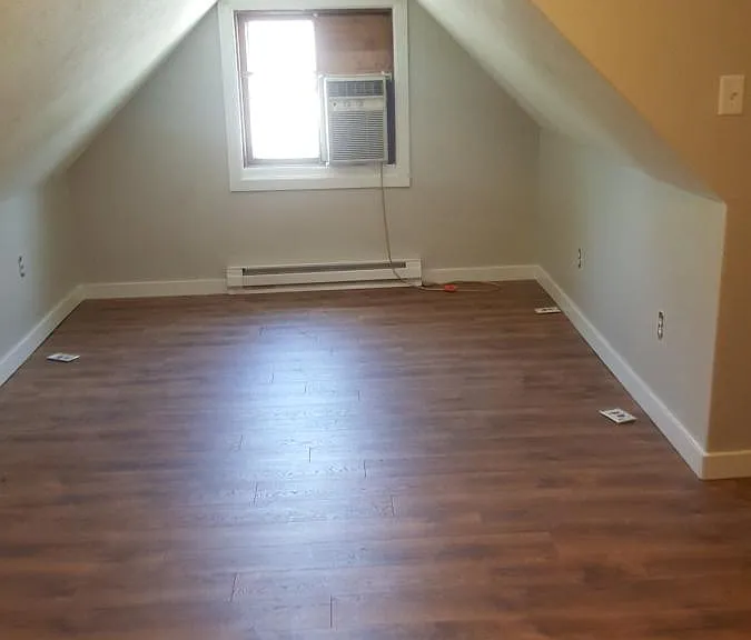1402 Pleasant St #2 — Photo 6