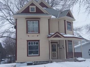 206 Division St, Alta, IA 51002