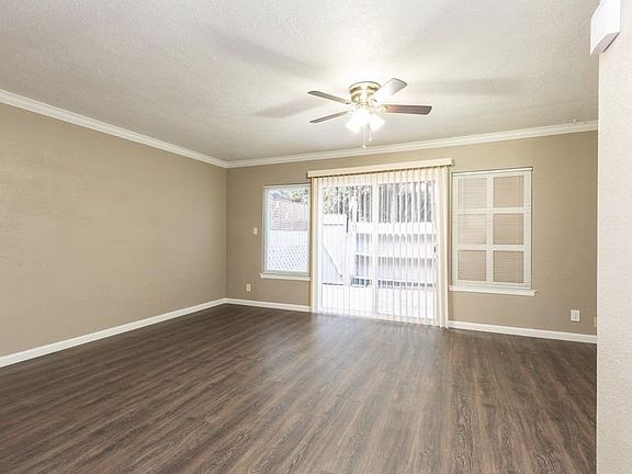 2nd image of 5632 Hillsdale Blvd