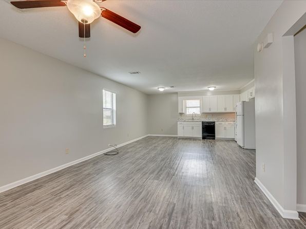 301 Old Plantation Rd #330B