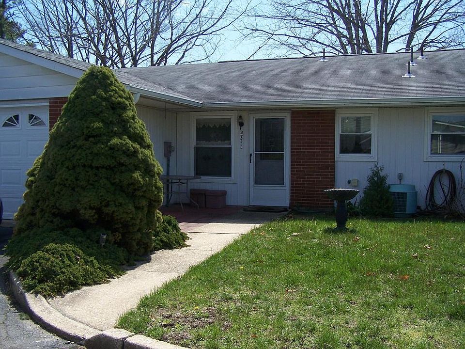 1st image of 373C Chatham Ct #100C