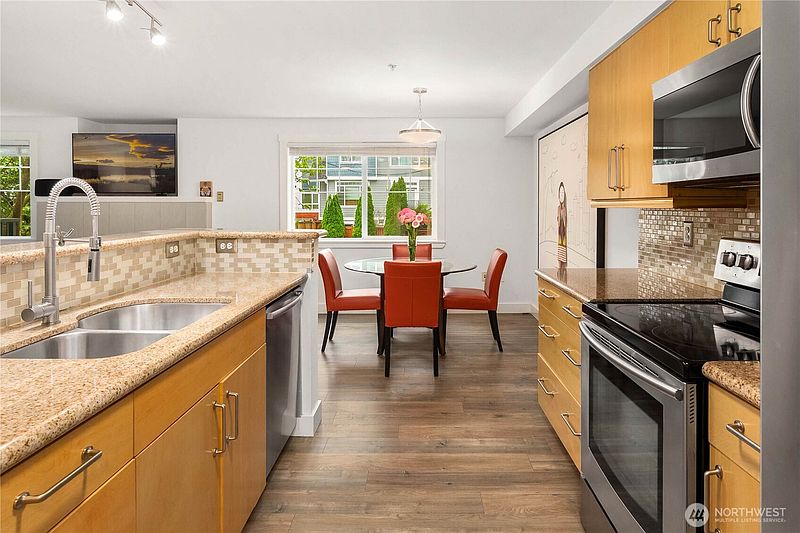 2nd image of 107 20th Avenue #209