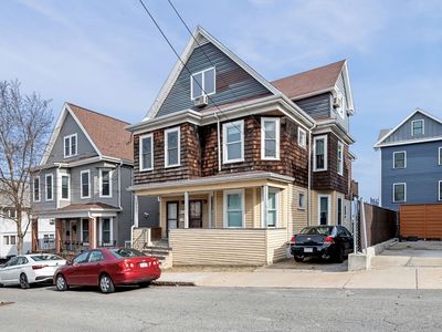 29 Fenwick St, Somerville, MA, 02145