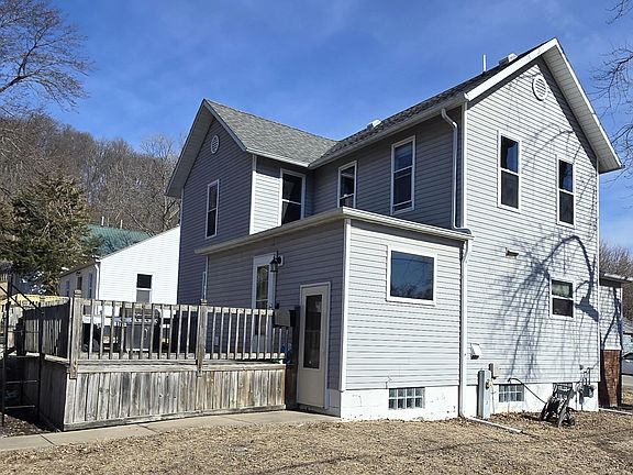 5th image of 115 Gilbert St