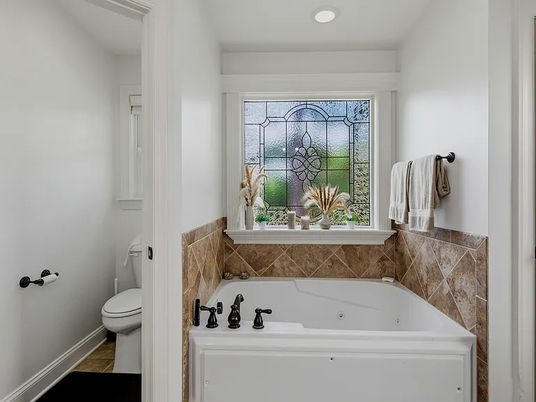 73 Falconridge Dr — Photo 21